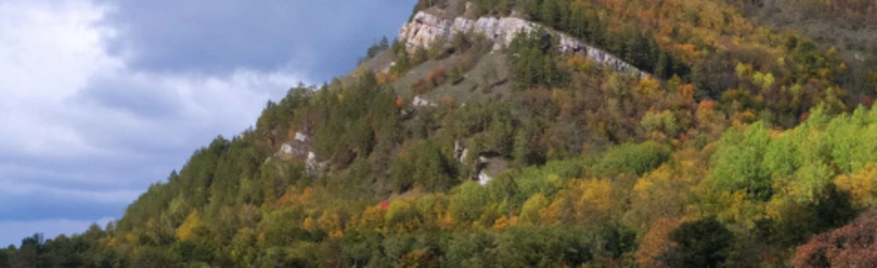 Постер Гумеровское ущелье и гора Бужа-тау в Уфе