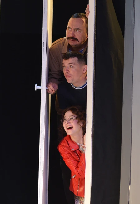 Постер Жить - хорошо! в Уфе