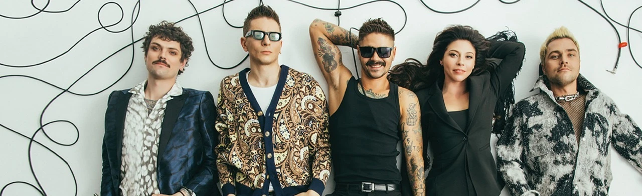 Постер The Hatters