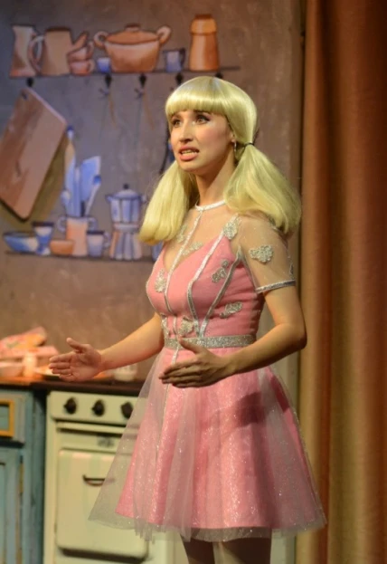 Постер Жена в кредит в Уфе