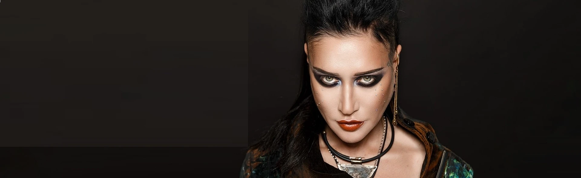 Постер Линда