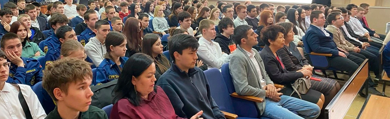 Постер Литературный десант. Программа в Уфе