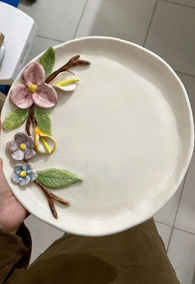 Постер Мастер-класс «Цветочные керамические тарелочки к встрече весны и пробуждению природы» в Уфе