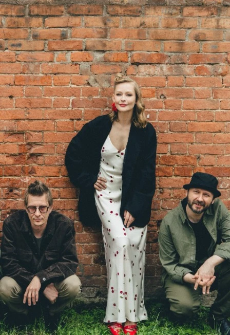 Постер Юлия Пересильд и группа "Мандрагора" в Ульяновске