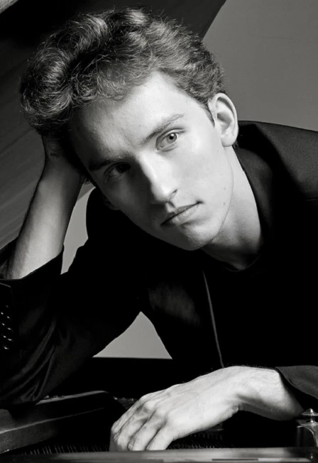 Постер Закрытие 82-го концертного сезона в Ульяновске