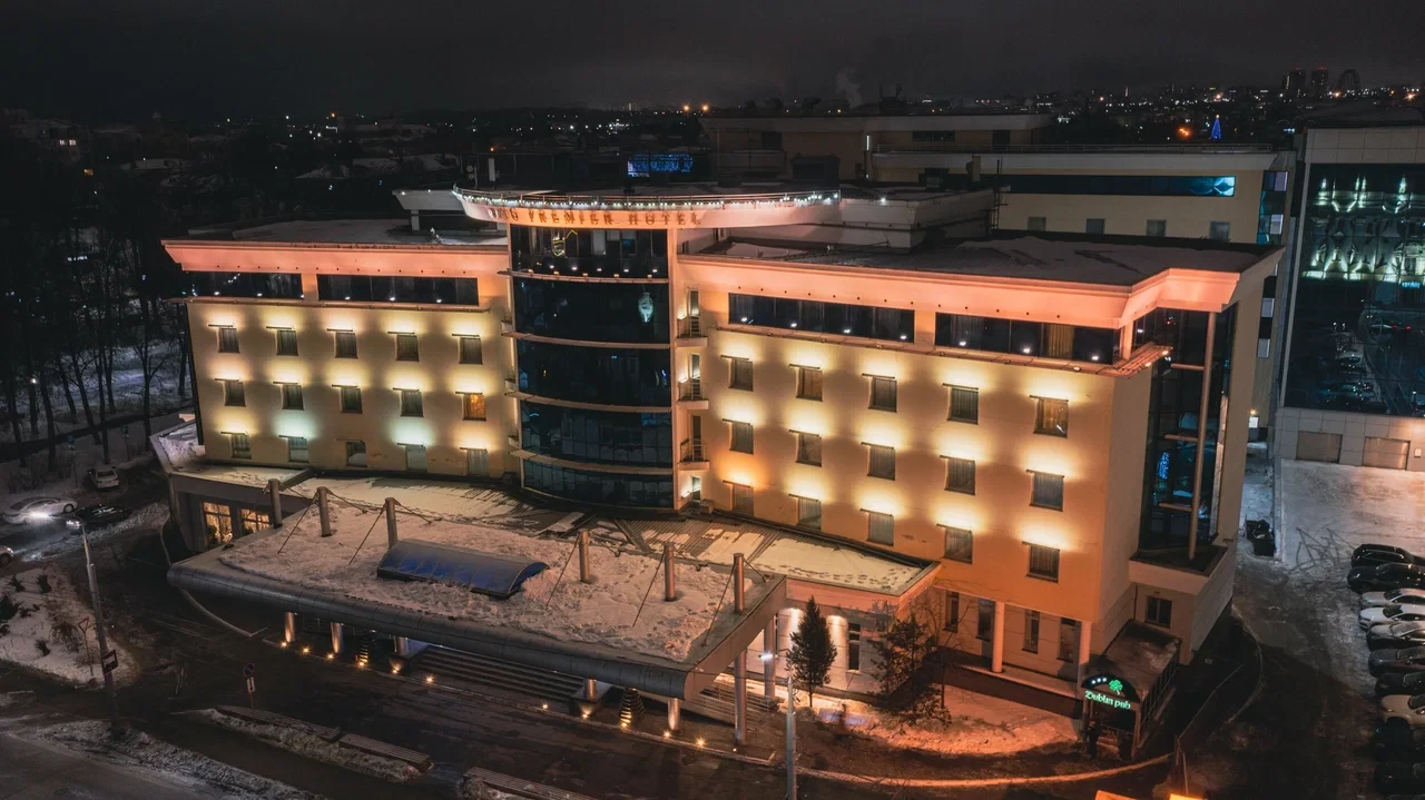 Постер Ринг Премьер отель, зал "Панорама"