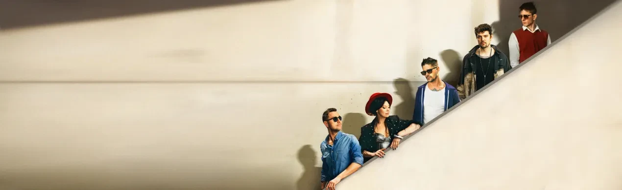 Постер The Hatters