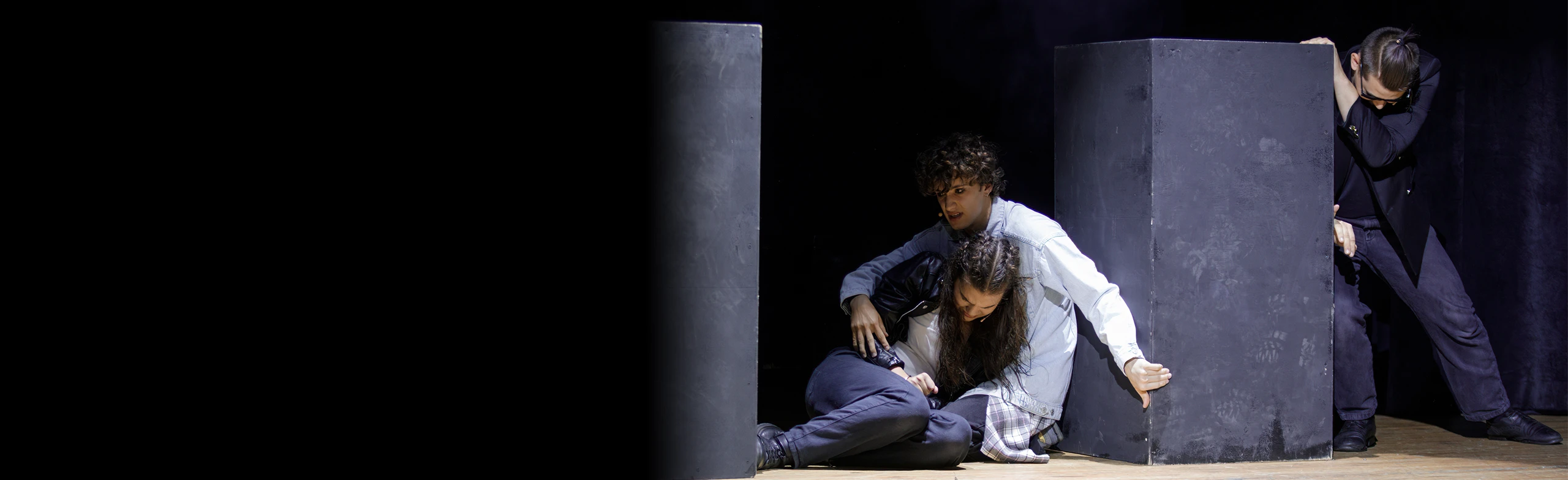 Постер Антигона. Спектакль в Ярославле