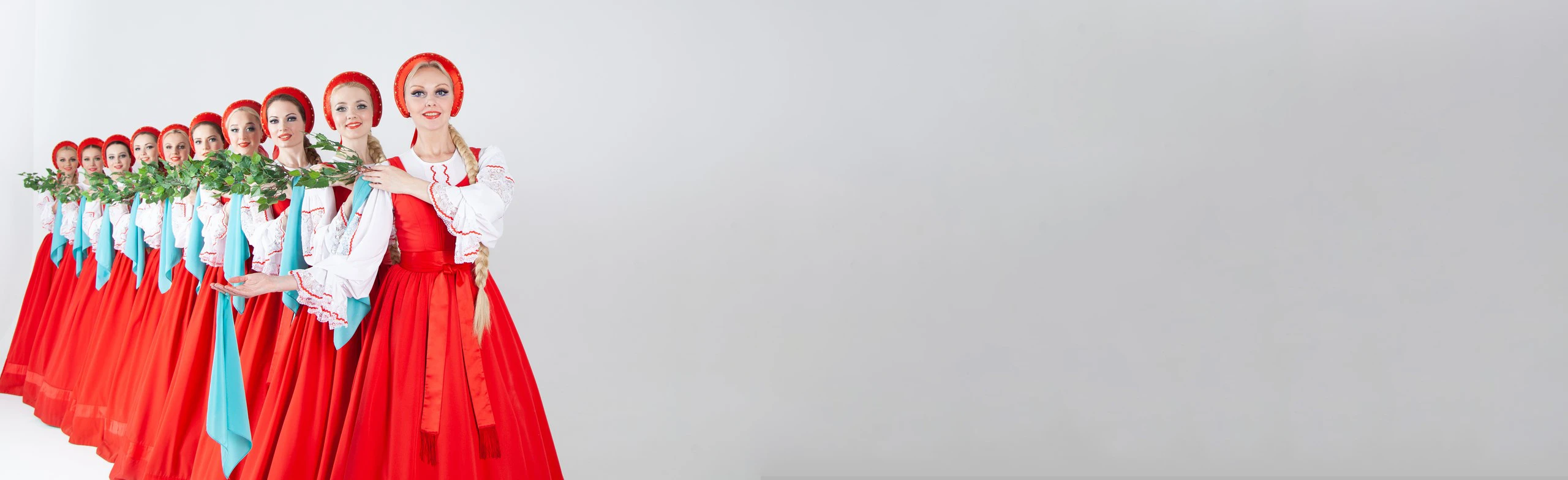 Постер Государственный академический хореографический ансамбль "Берёзка" им. Н. С. Надеждиной