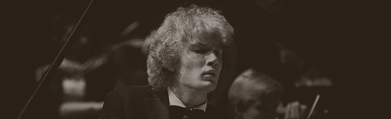 Иван Бессонов (фортепиано) и Государственный  эстрадно-симфонический оркестр