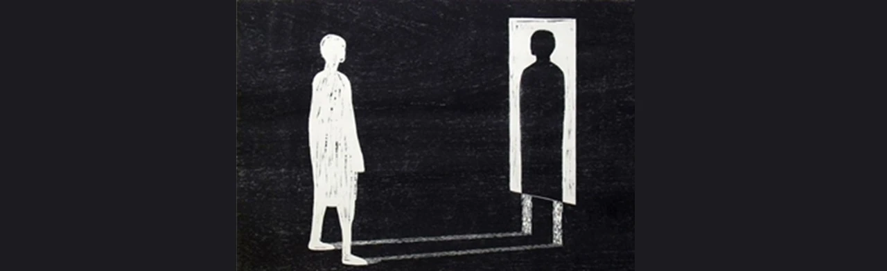 За закрытыми дверями