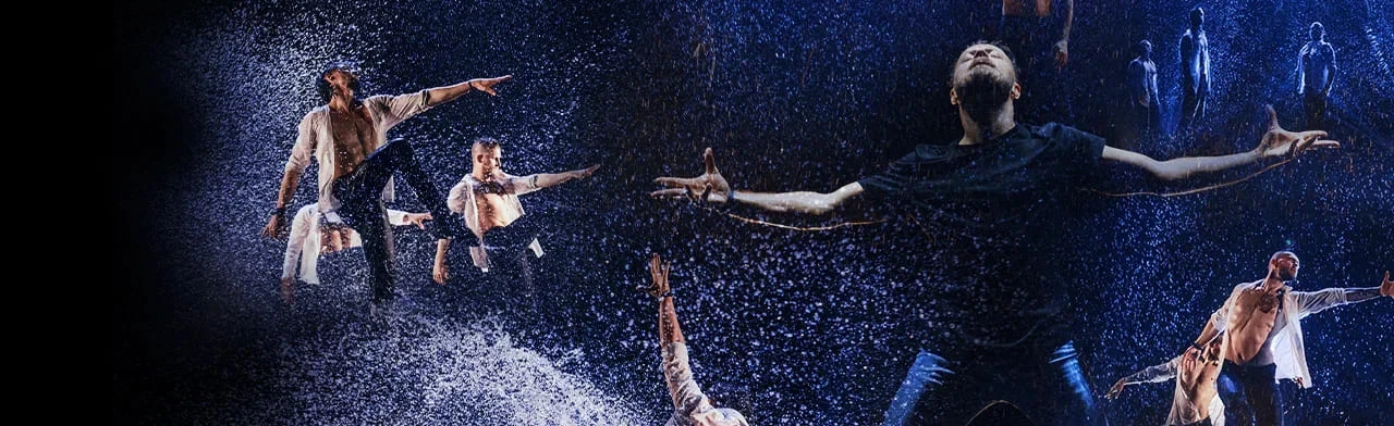 Шоу под дождем