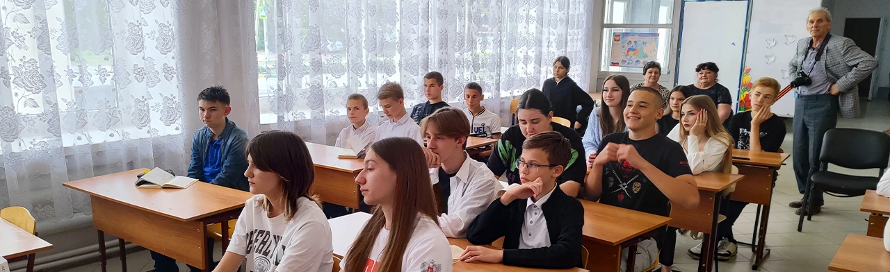 Ни шагу назад. Квиз-игра