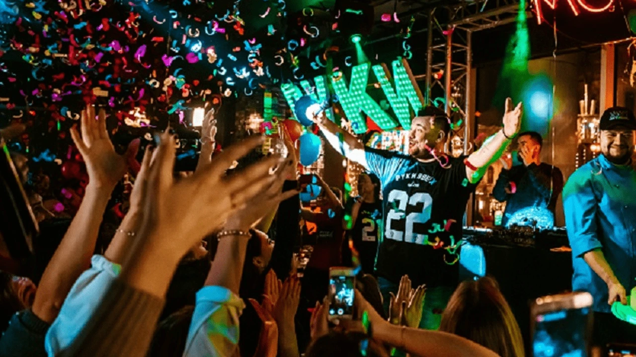 Постер площадки Руки ВВерх! Бар