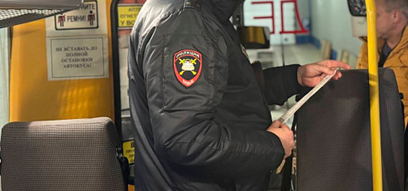 Постер В Ростовской области проверили школьные автобусы и такси